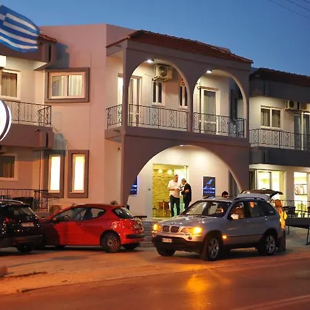 Maritime Hotel de apartamente Petaloudes