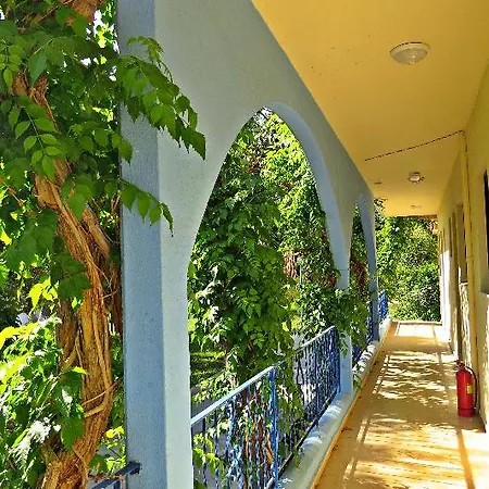 Maritime Petaloudes