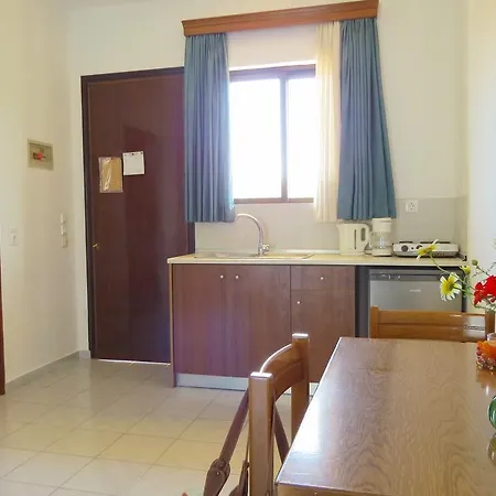 Maritime Hotel apartamentowy Petaloudes